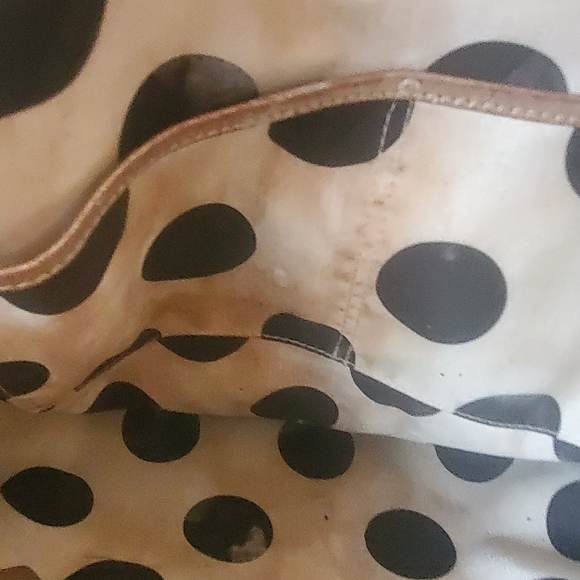 Well-loved oversized Kate Spade shoulder bag gold spacious needs clean_refresh - Picture 4 of 6